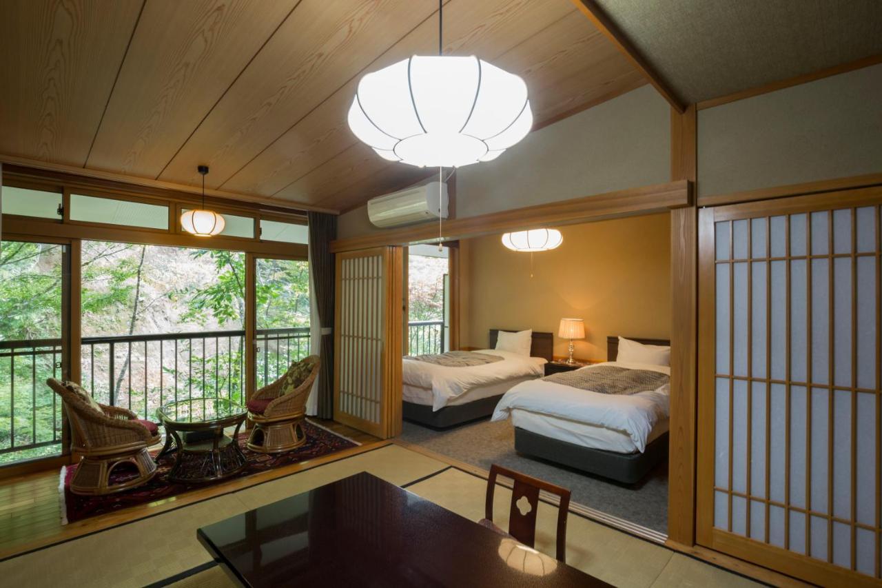 Kurokawa Onsen Oku No Yu Hotel Minamioguni Exterior photo